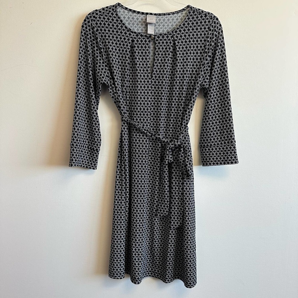 H&M Shift Dress Belt Keyhole Neckline Black White Geometric Print Size Small